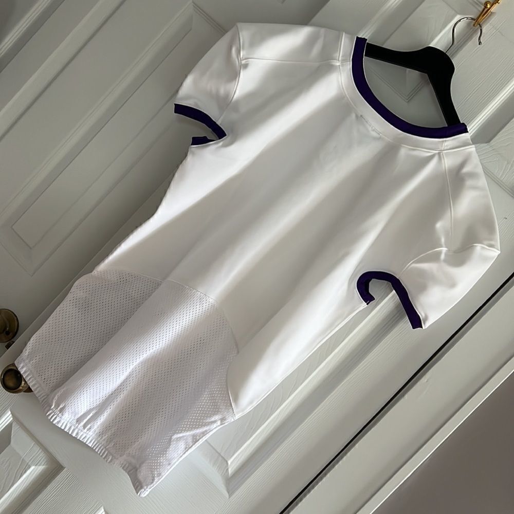 Nike Football Shirt with mesh - Picture 4 of 8